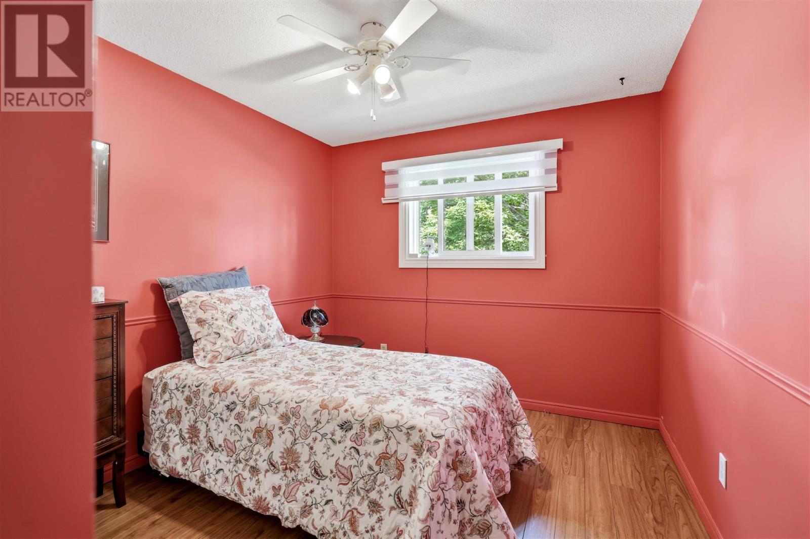 36 Parker AVE - 18