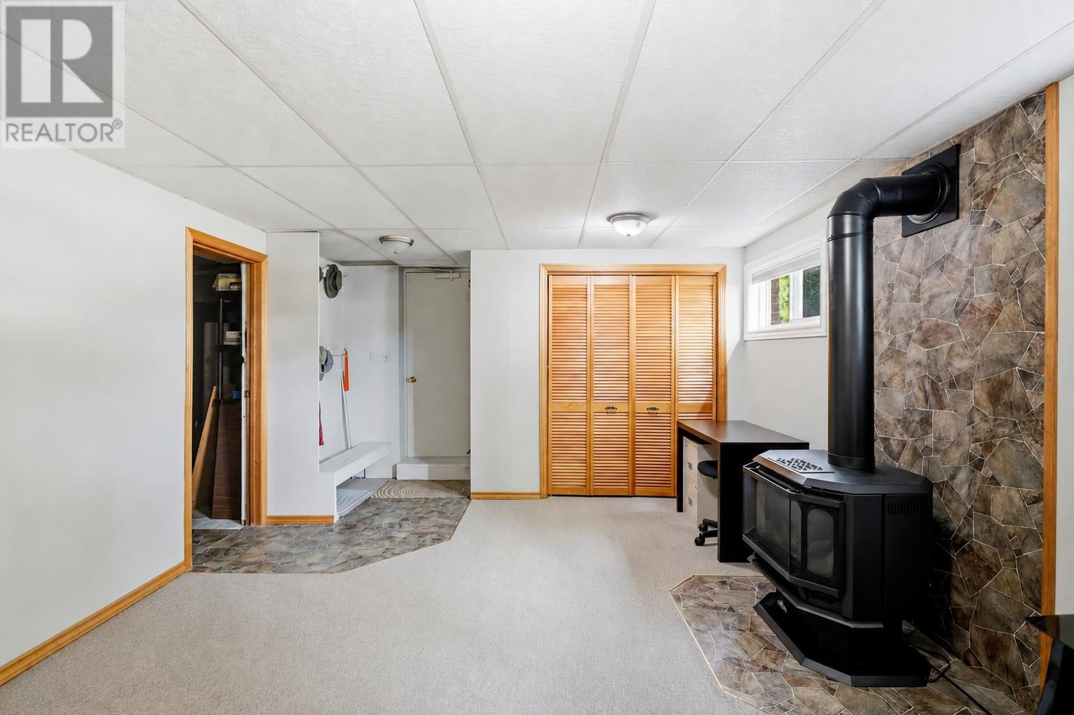36 Parker AVE - 29