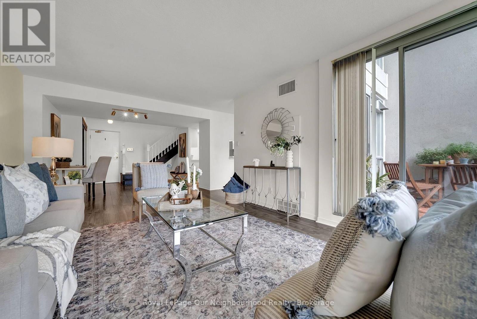 #304 25 CUMBERLAND LANE - Image 11
