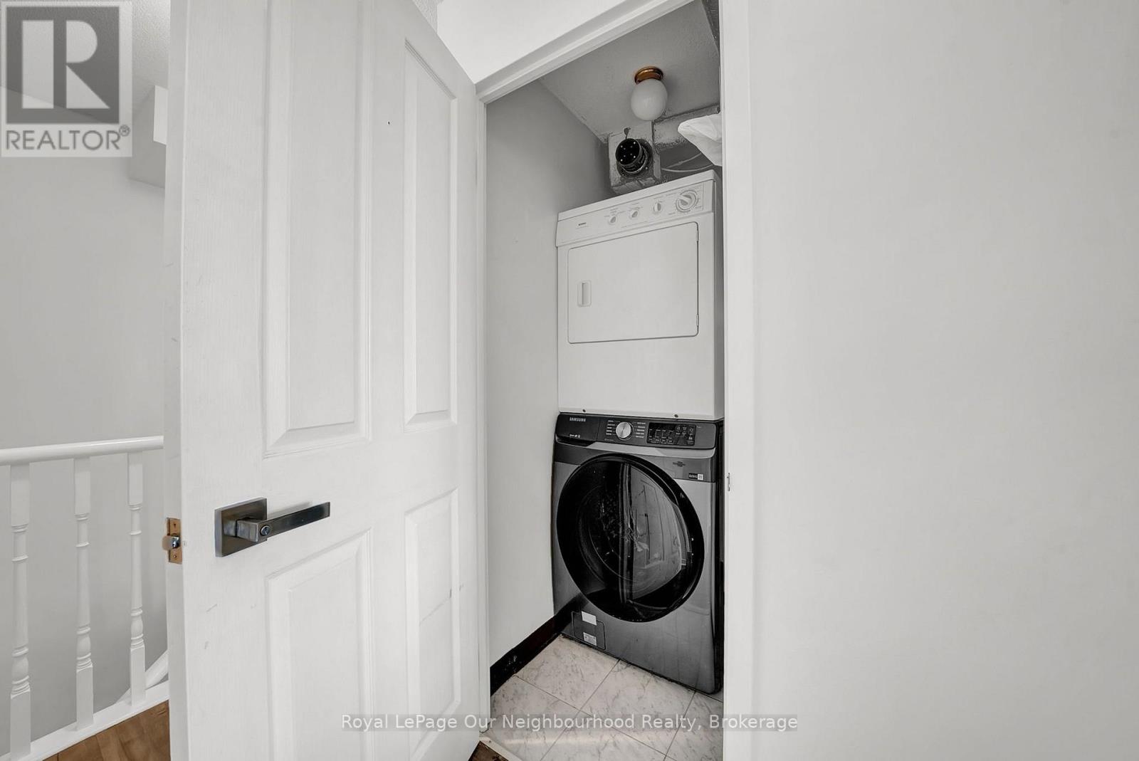 #304 25 CUMBERLAND LANE - Image 35