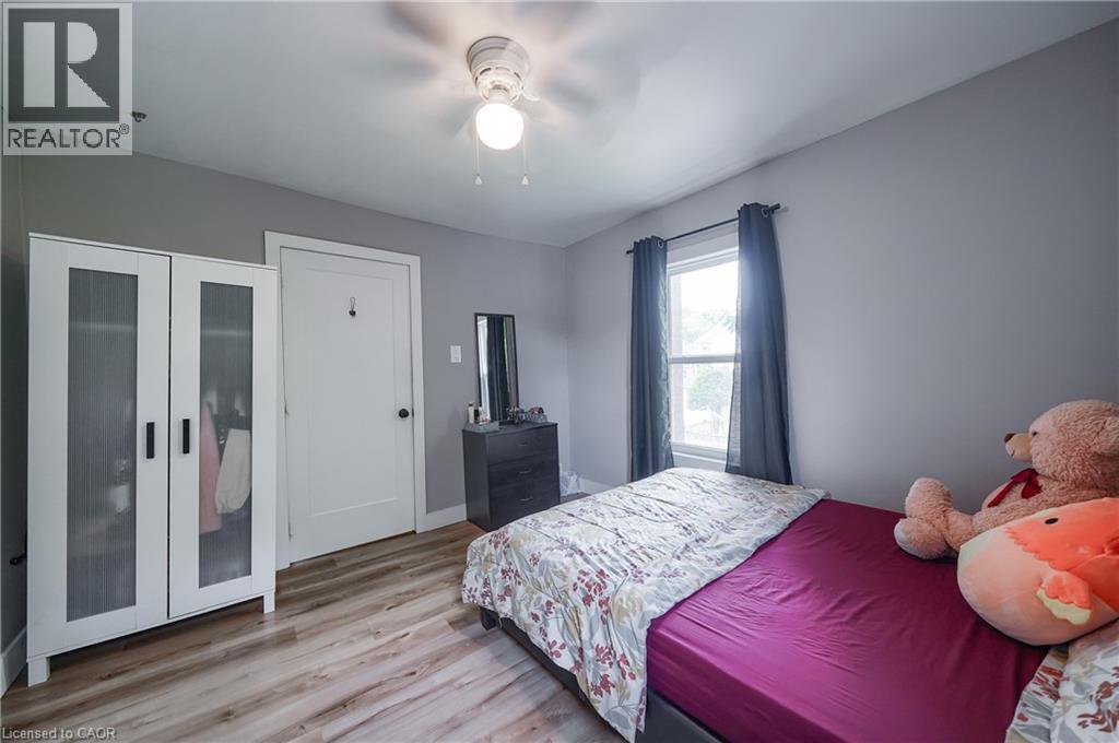 36 KERR Street - 18