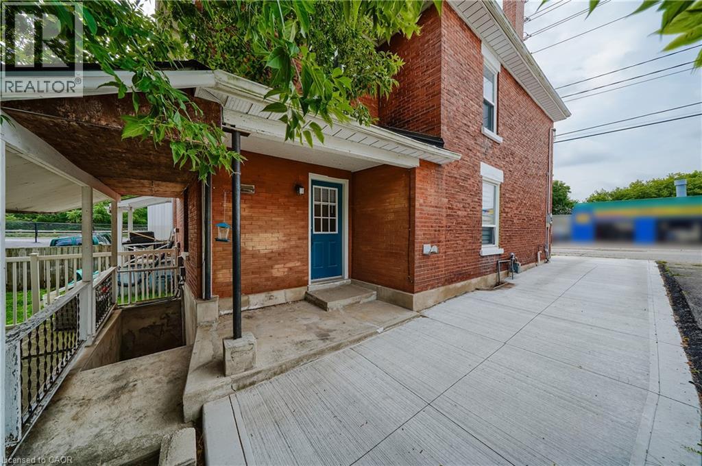 36 KERR Street - 36