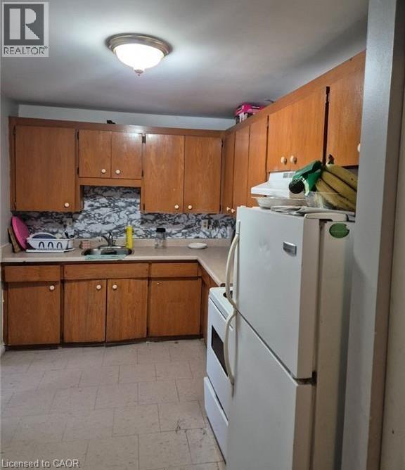 76 BRYBECK Crescent Unit# 302 — photo 3