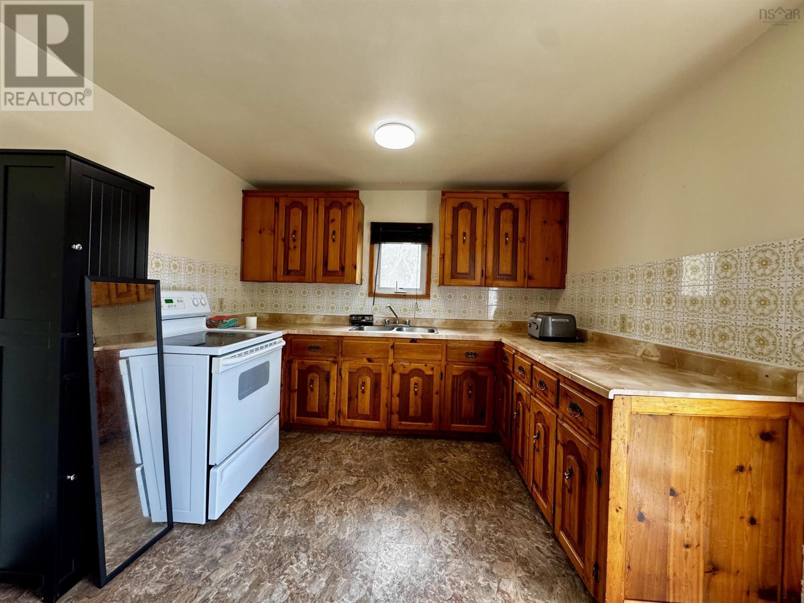499 Corbetts Cove Rd. - 10