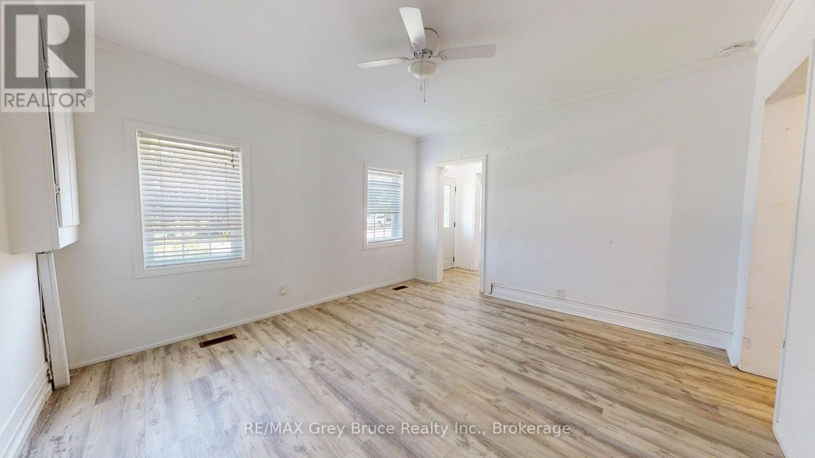 216/218 DENMARK STREET - 11