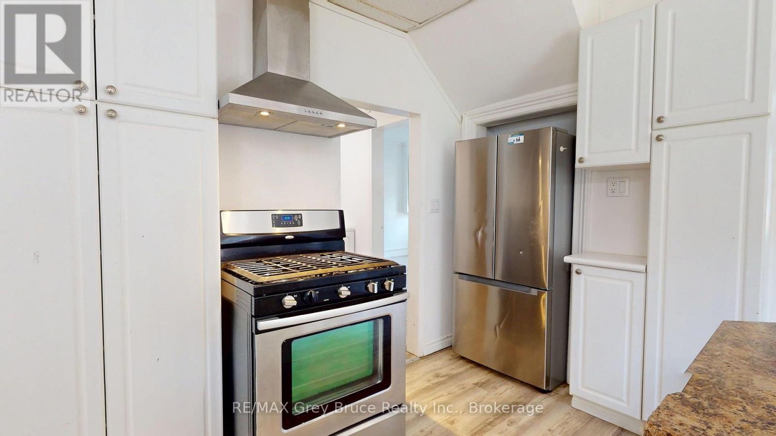 216/218 DENMARK STREET - 15