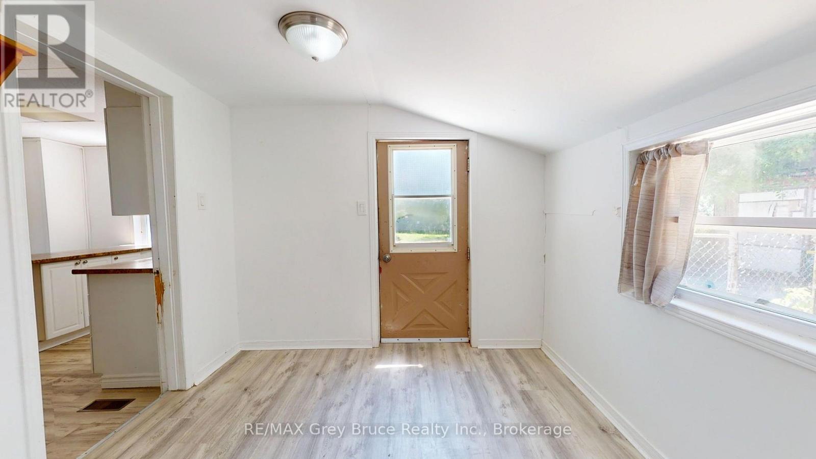 216/218 DENMARK STREET - 20