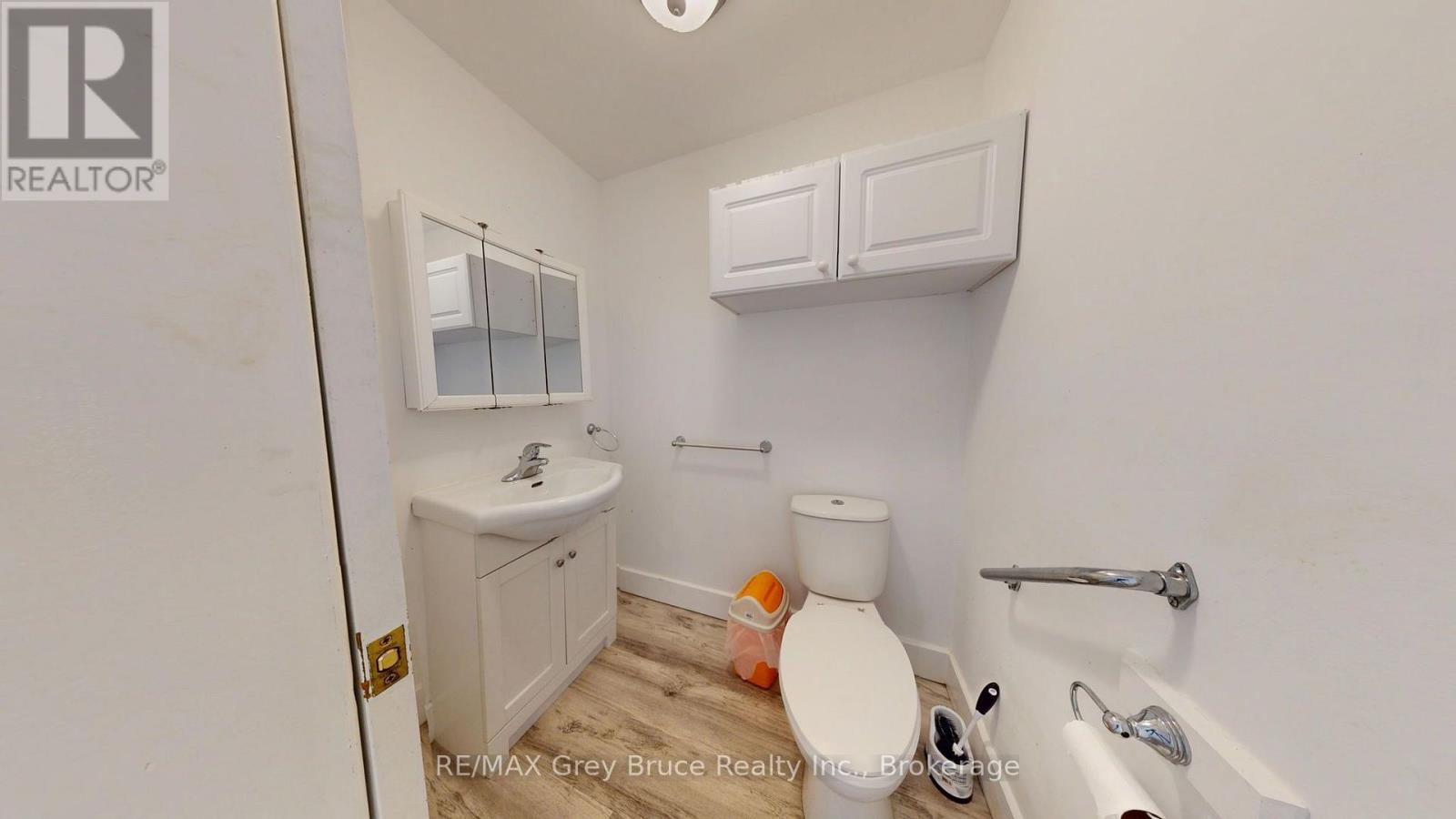 216/218 DENMARK STREET - 36