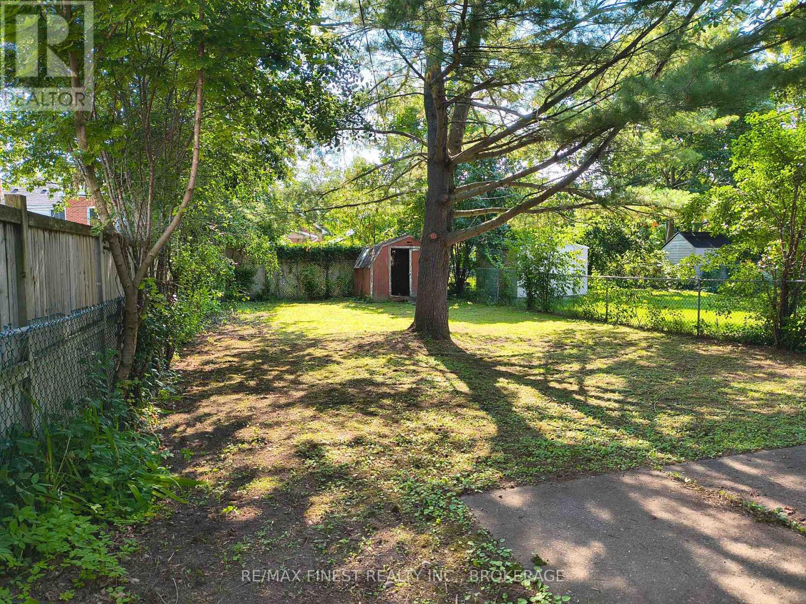 309 COLLEGE STREET - 2