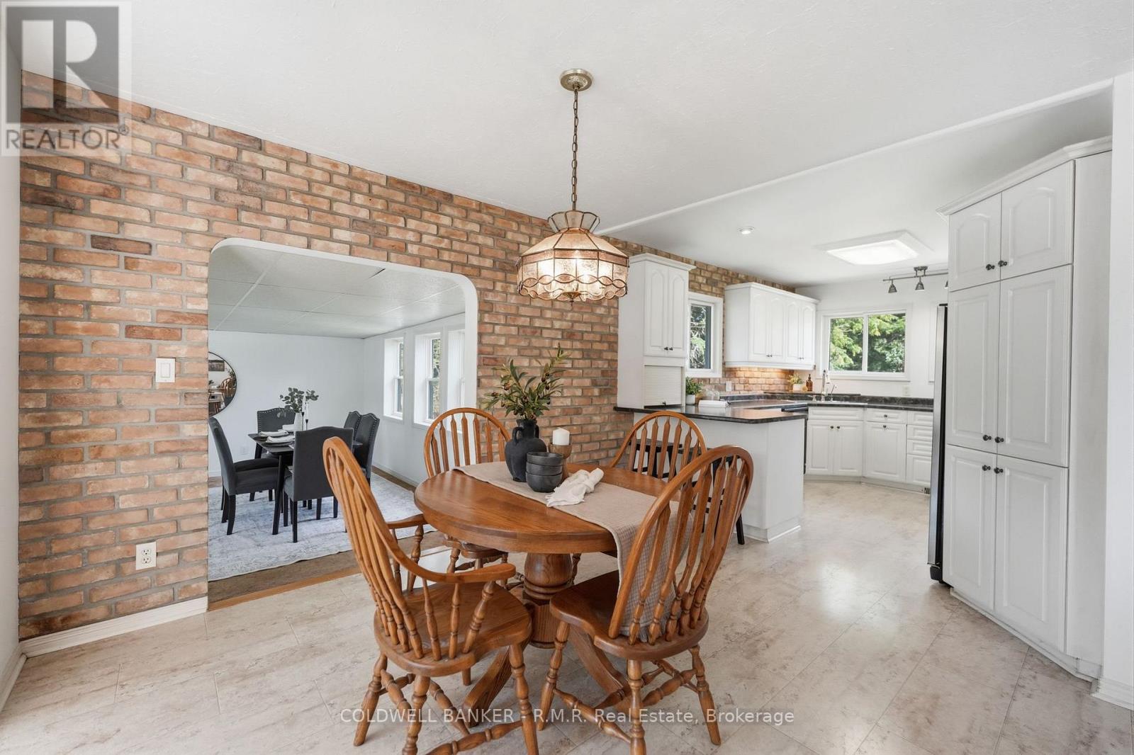 33 PORTAGE ROAD - 18