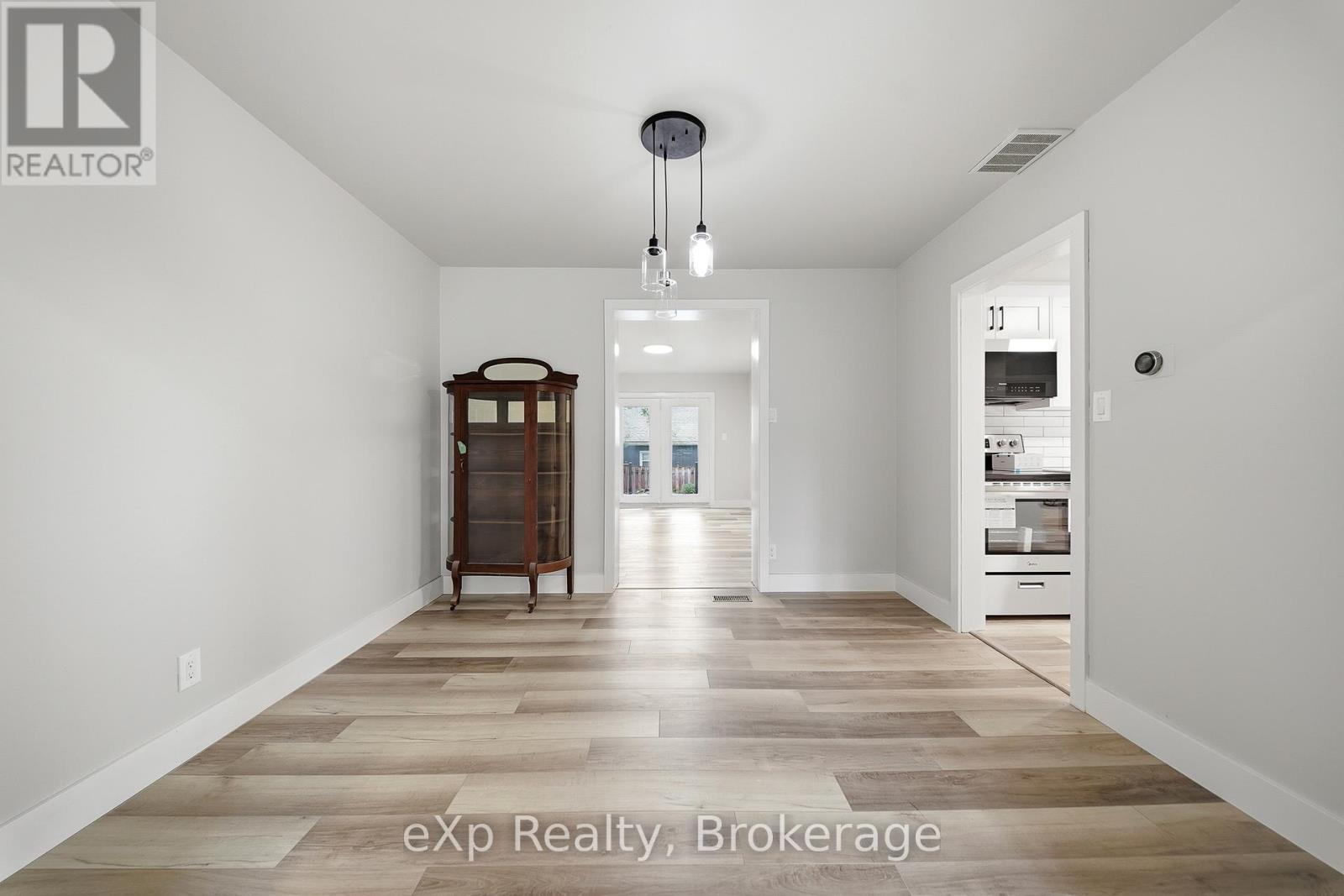 42 ROSEWOOD AVENUE - 10