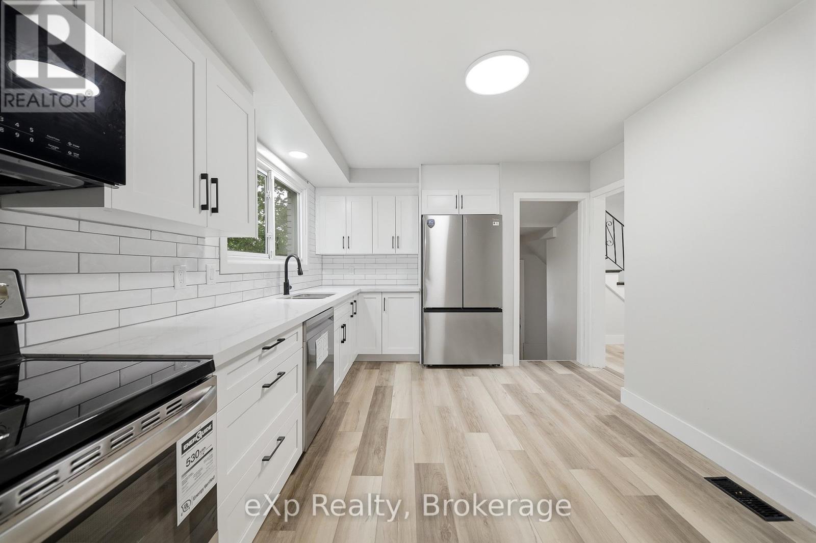 42 ROSEWOOD AVENUE - 11