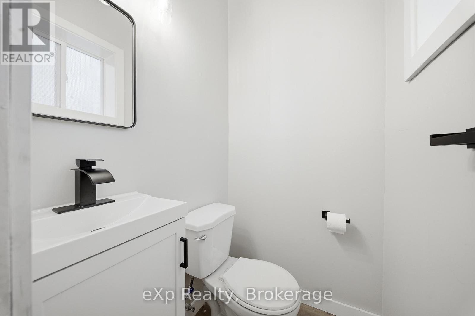 42 ROSEWOOD AVENUE - 14