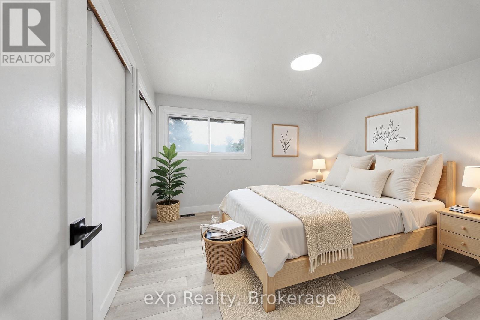 42 ROSEWOOD AVENUE - 18