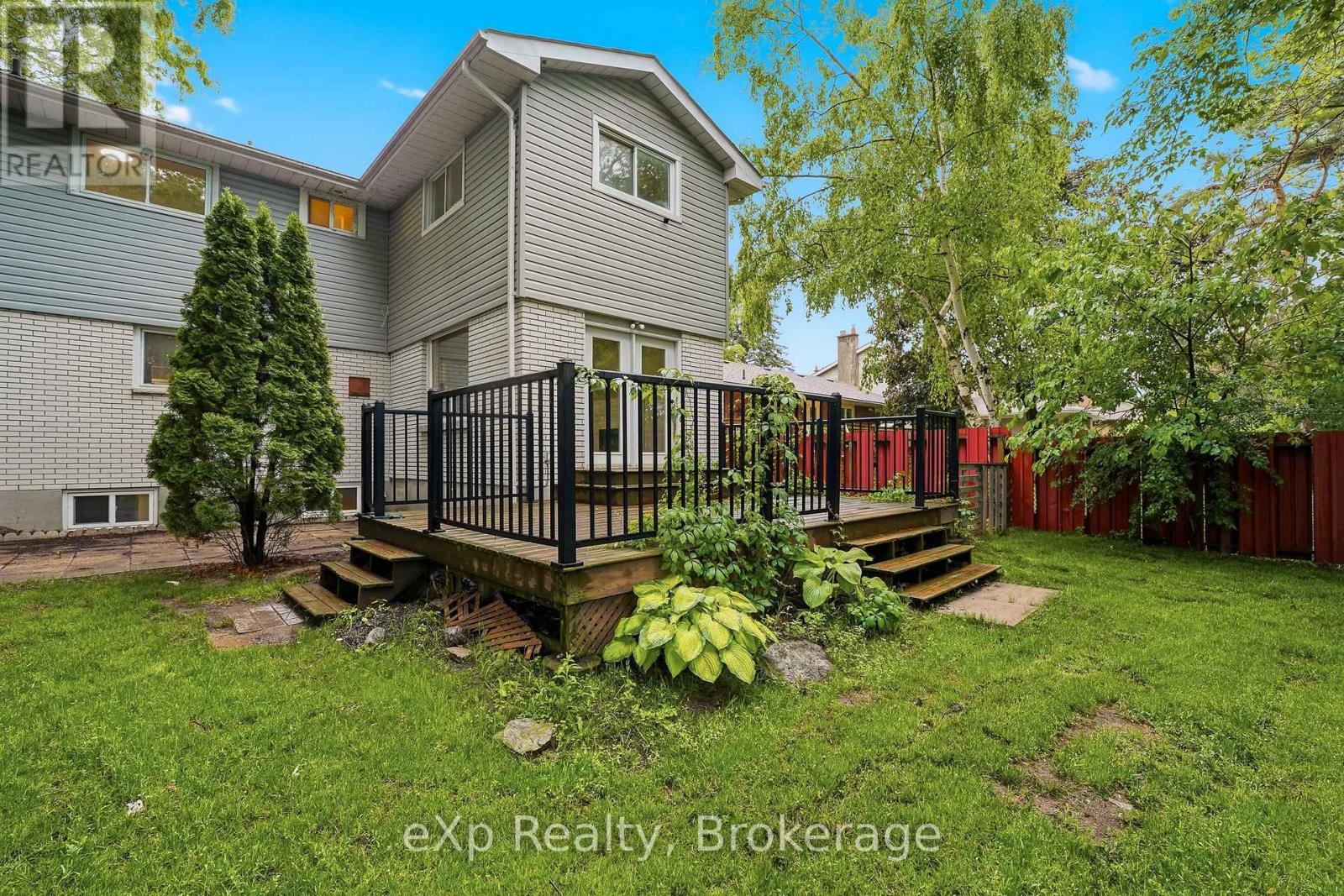 42 ROSEWOOD AVENUE - 35