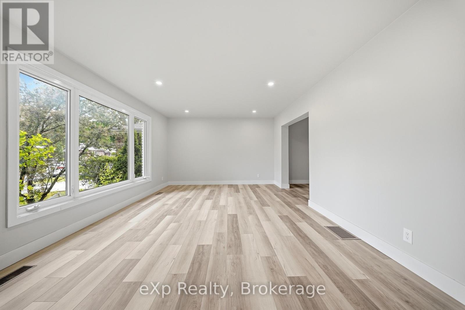 42 ROSEWOOD AVENUE - 5