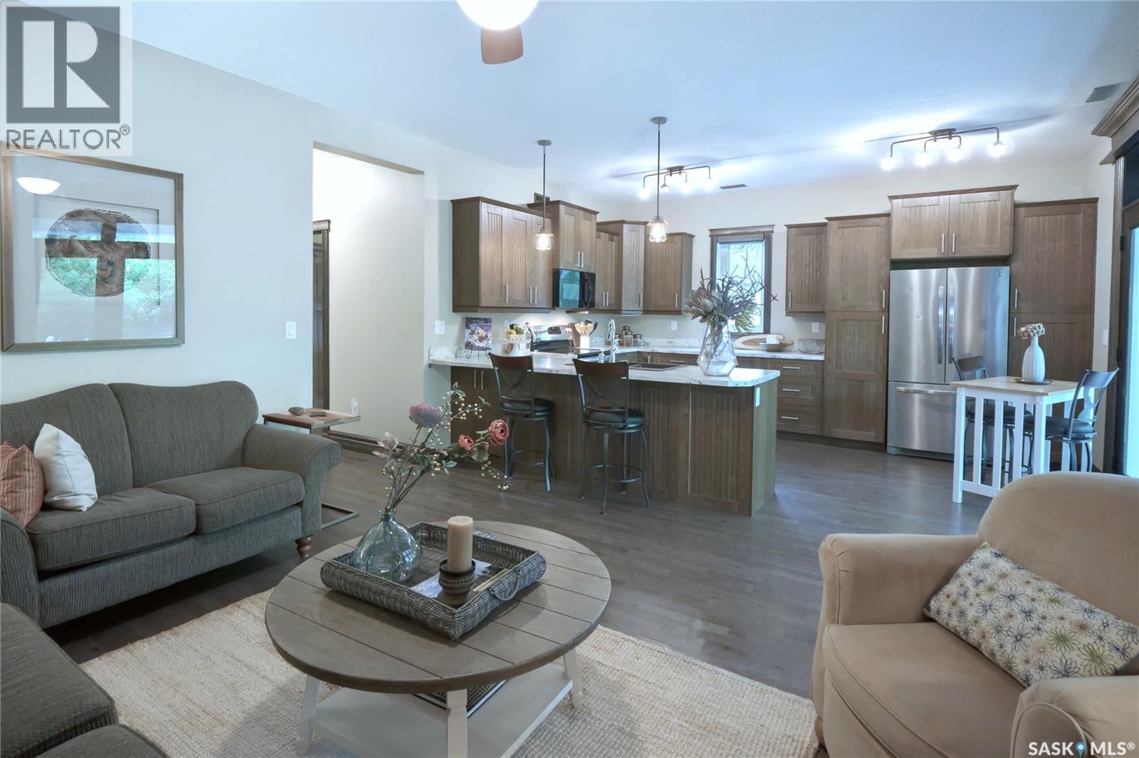 662 Valley DRIVE - Image 7