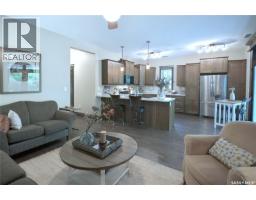 Family room - 662 Valley Drive, South Lake, SK S0H4C0 Photo 7