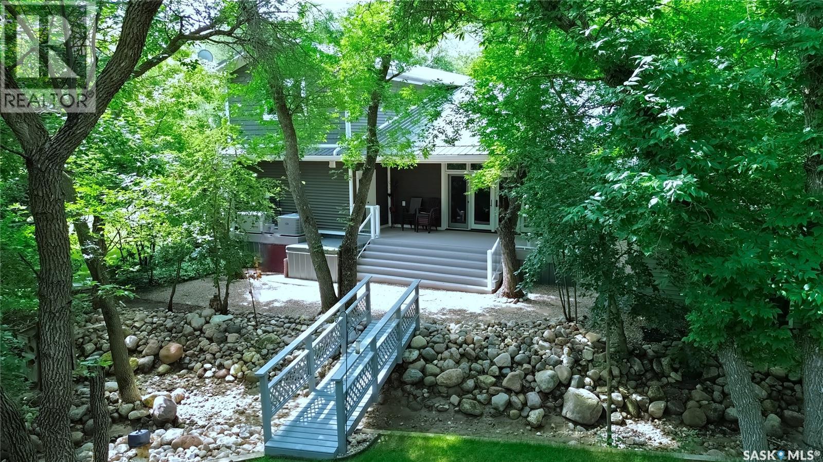 662 Valley DRIVE - Image 49