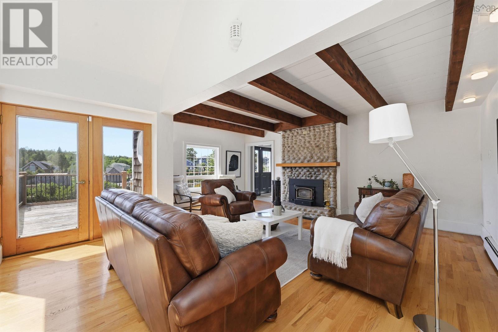 65 Shore Road - 18