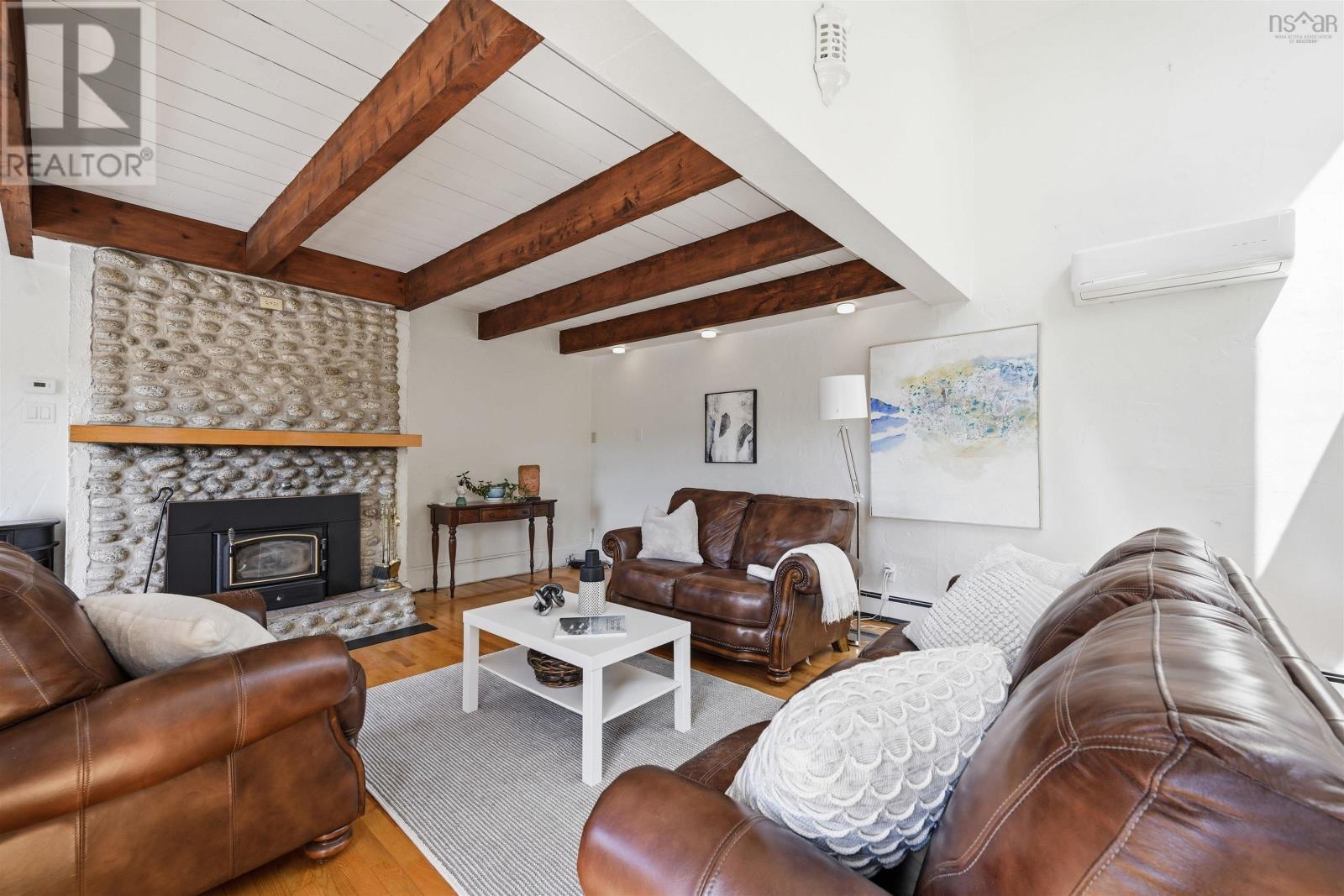 65 Shore Road - 16