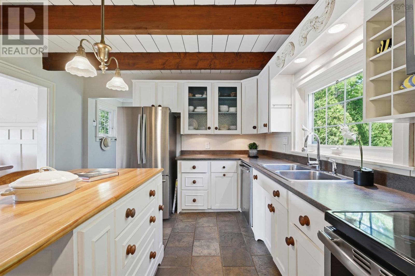 65 Shore Road - 8