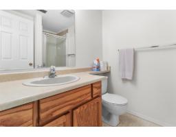 48 2989 Trafalgar Street, Abbotsford, BC V2S7X9 Photo 11