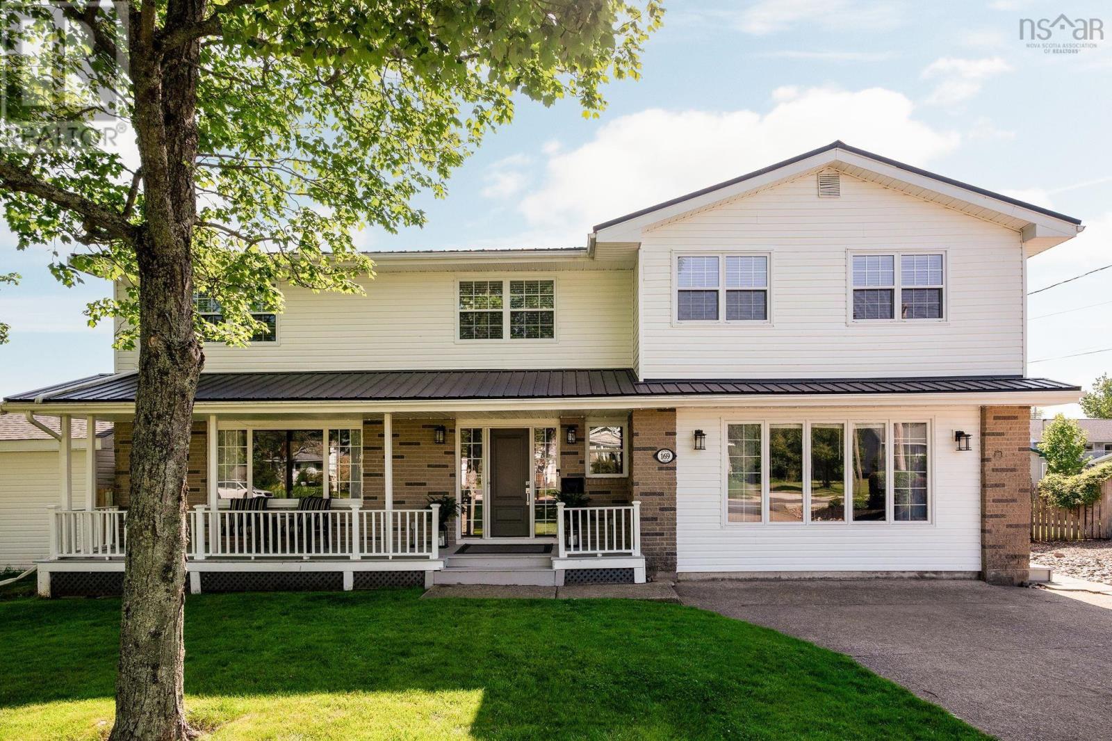 169 Astral Drive - 1