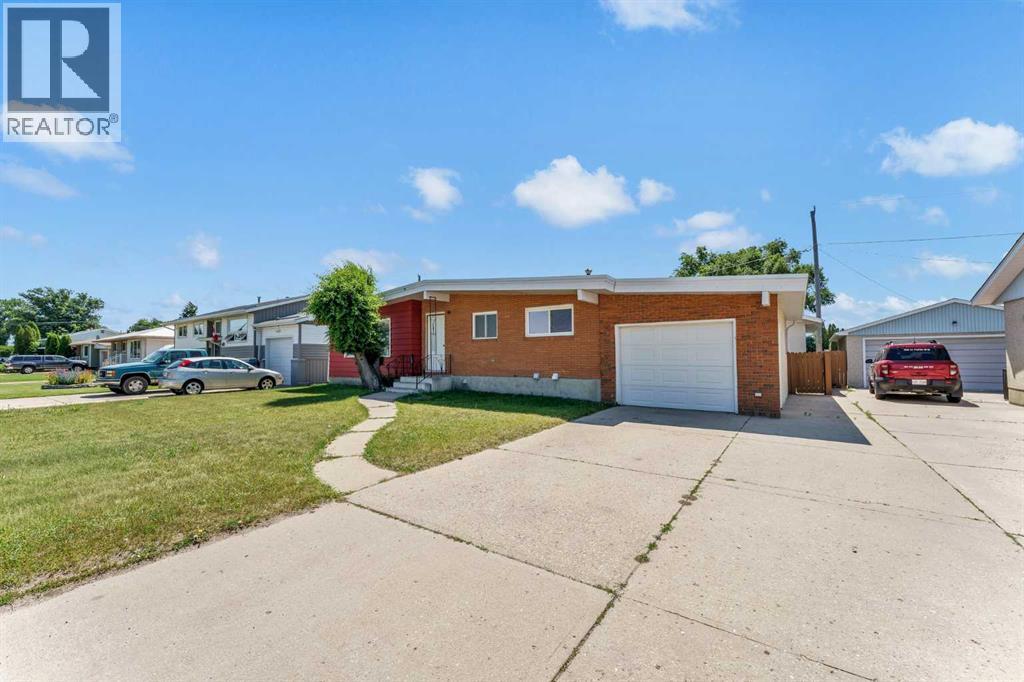 561 12 Street NW - 2