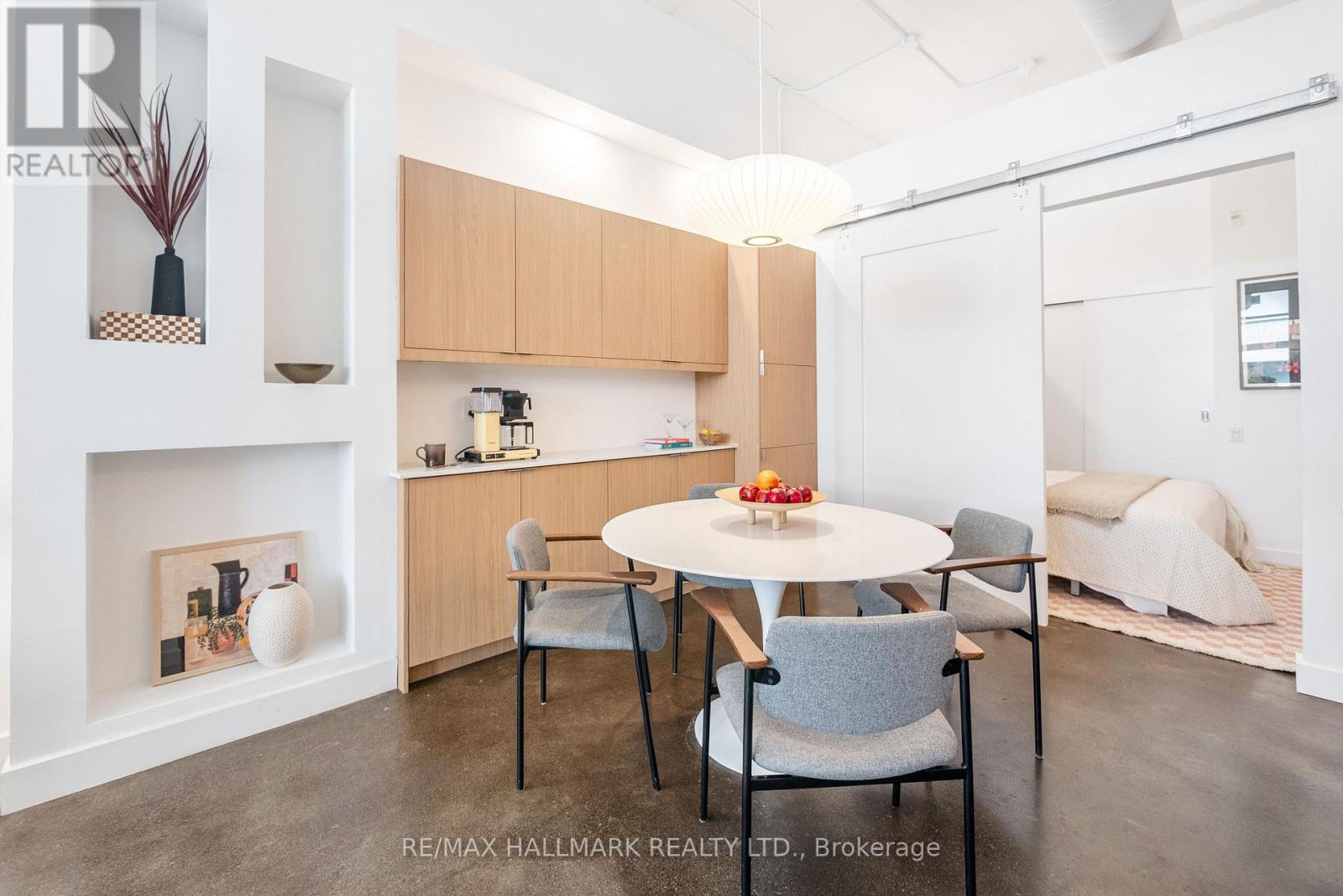 #406 233 CARLAW AVENUE - Image 10