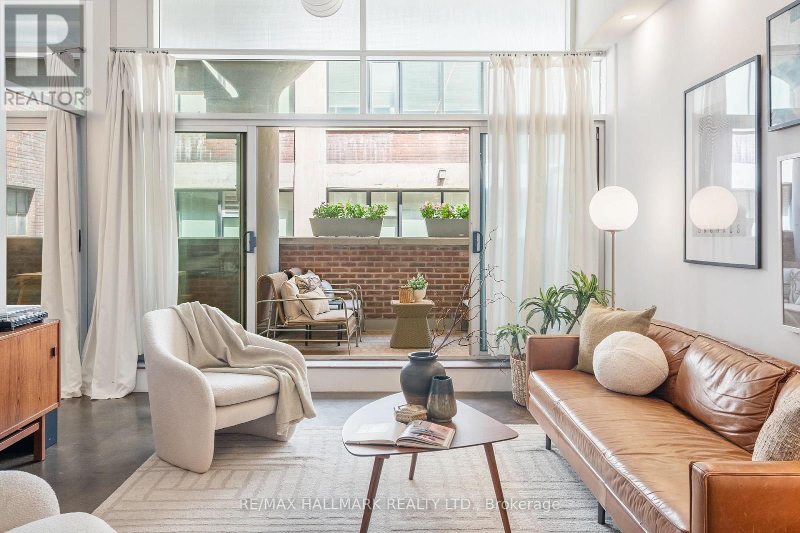 #406 233 CARLAW AVENUE - Image 19