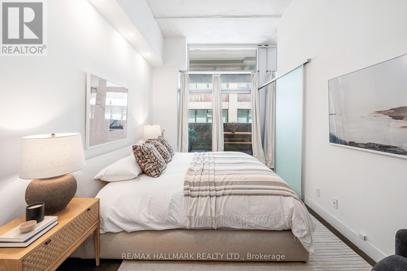 #406 233 CARLAW AVENUE - Image 24