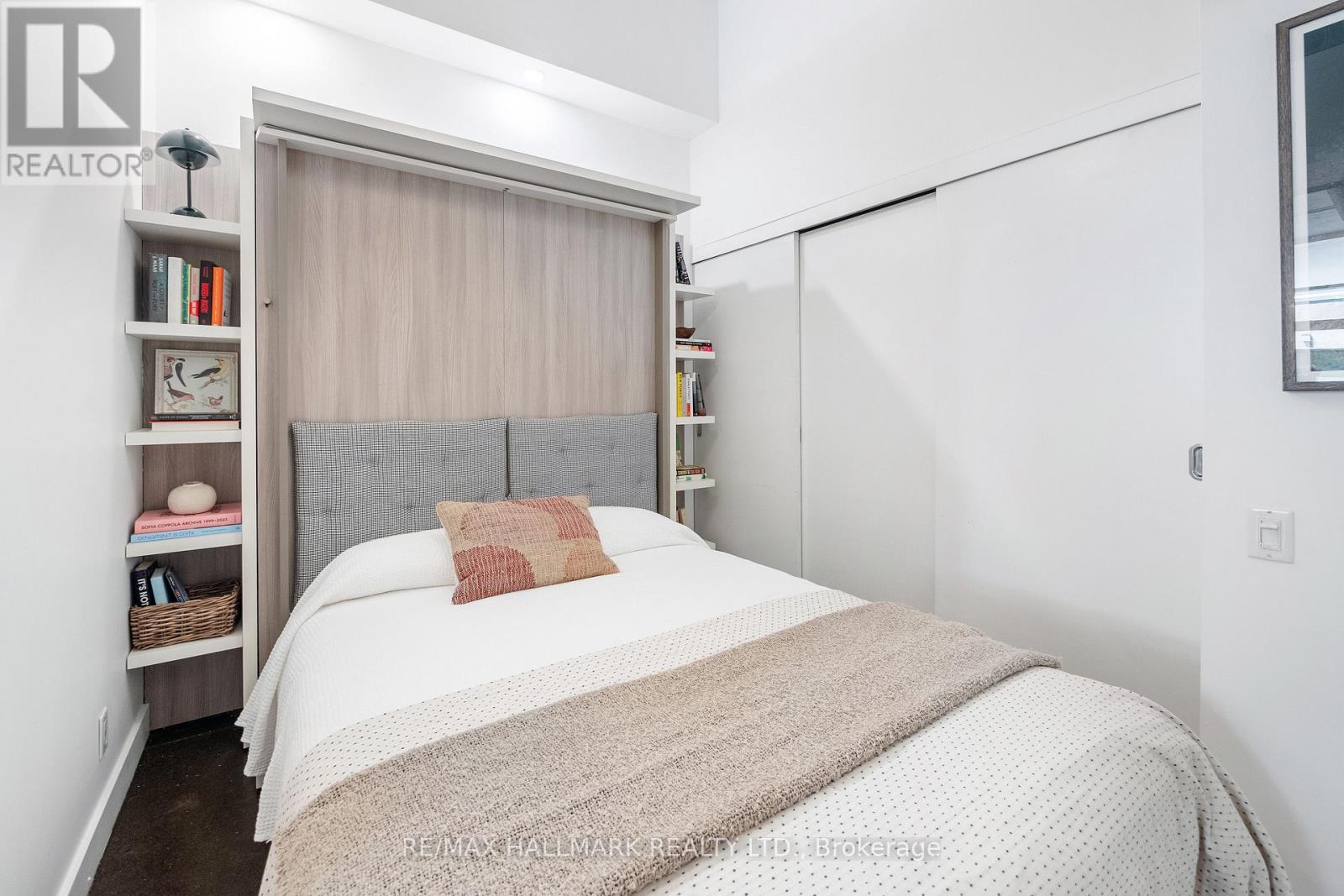#406 233 CARLAW AVENUE - Image 29
