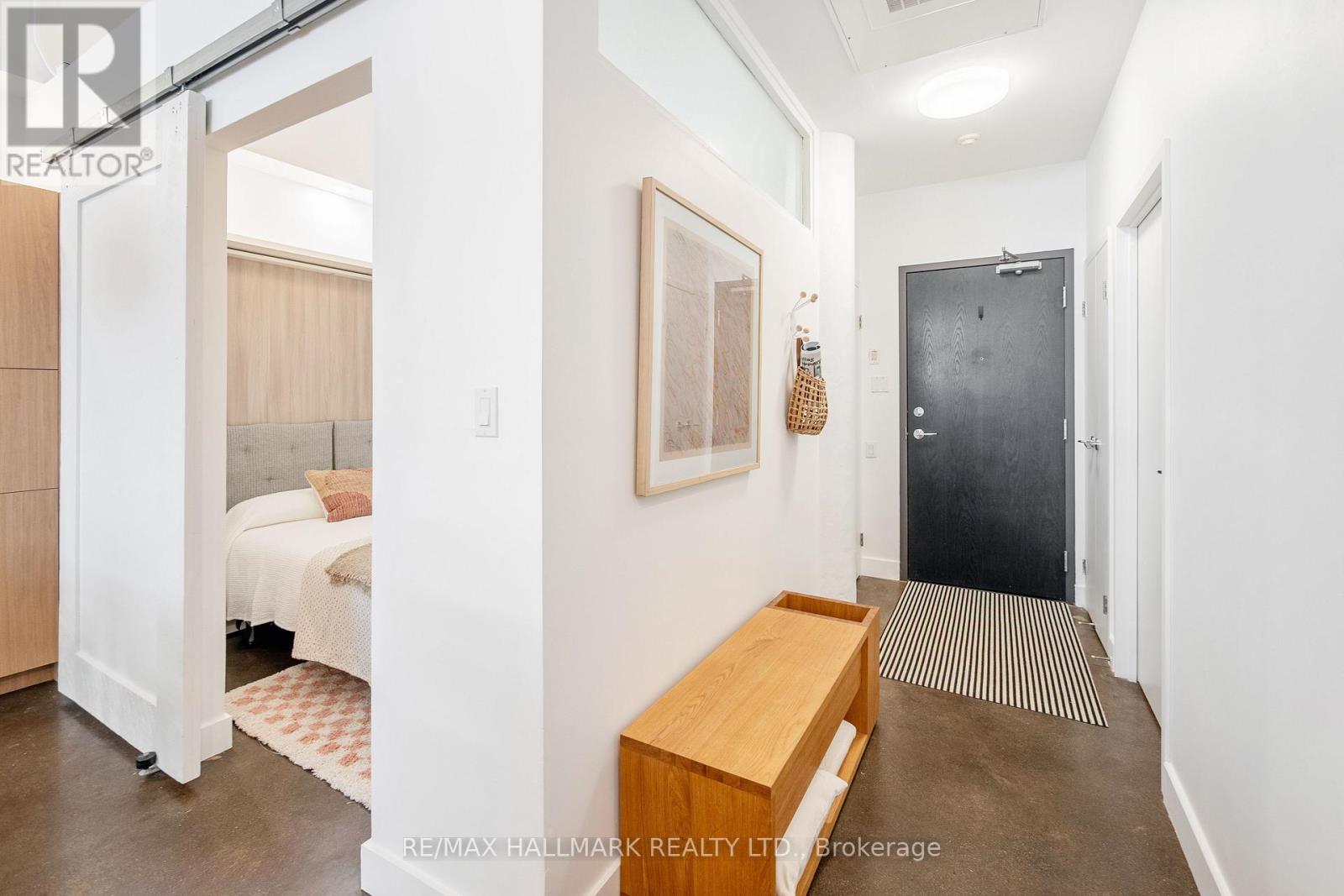 #406 233 CARLAW AVENUE - Image 31