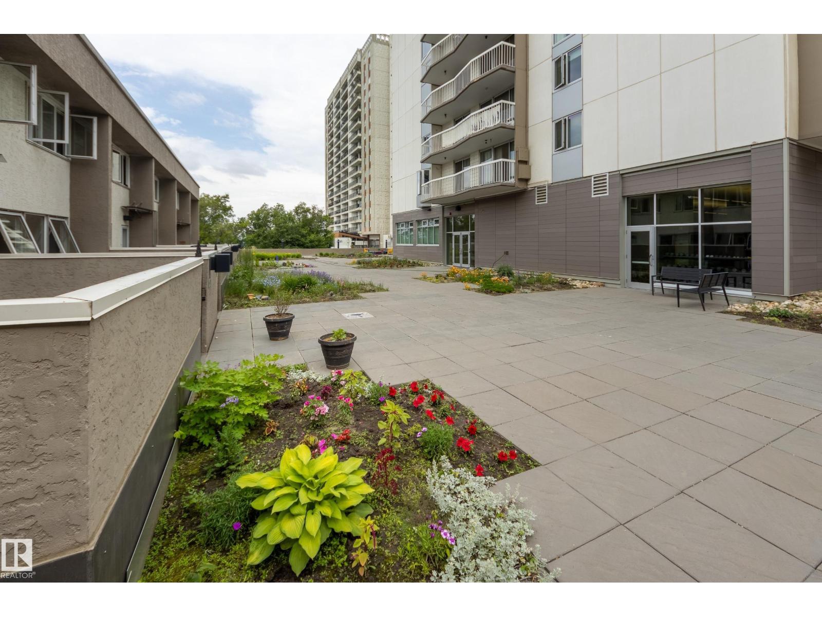 #507 9835 113 ST NW - 28
