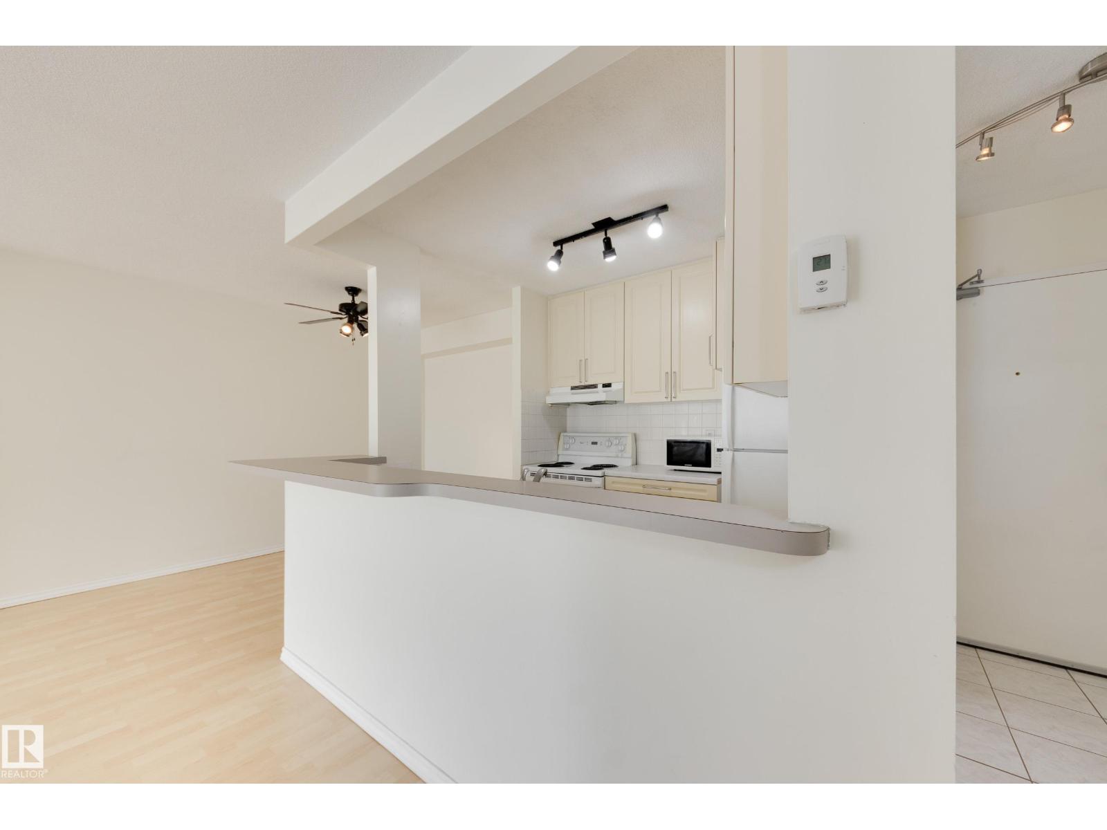 #507 9835 113 ST NW - 4