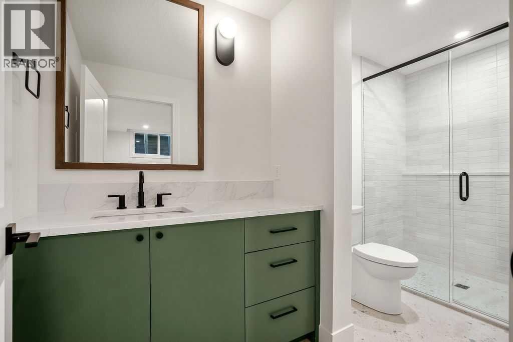 710 Bridge Crescent NE - 47