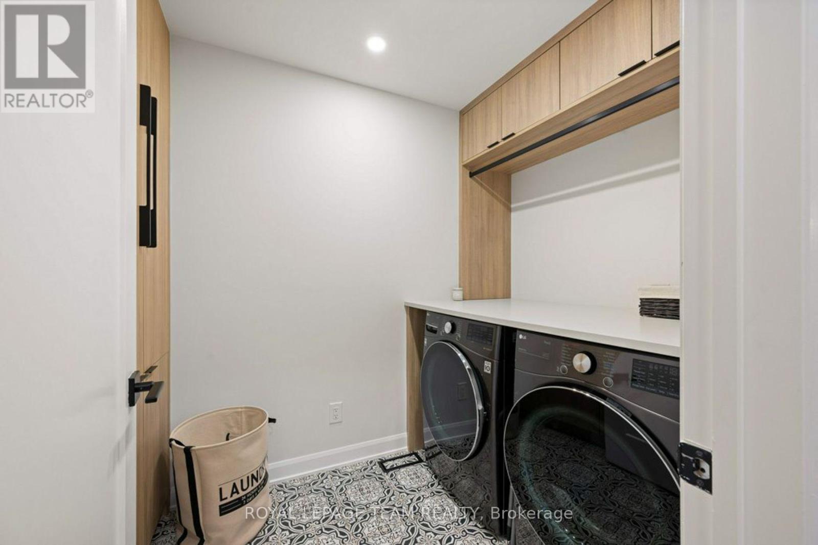 58 YACHT TERRACE, Ottawa. Luxury613. By Peter Sagos - Image 24