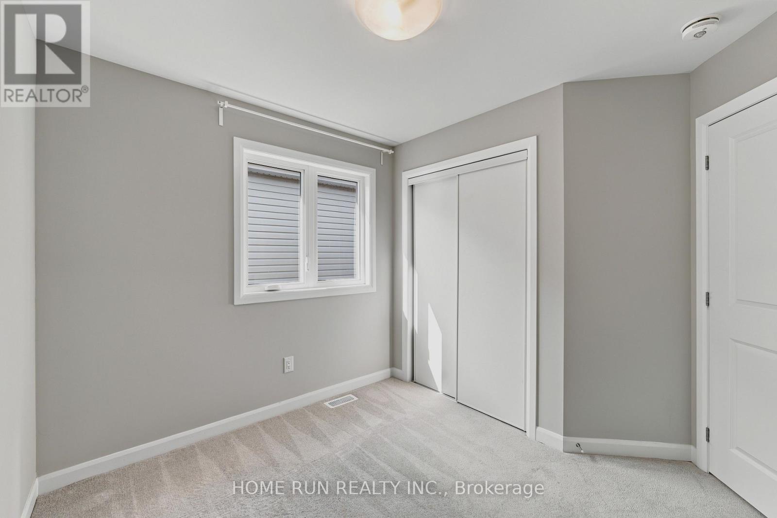 568 LILITH STREET - 33