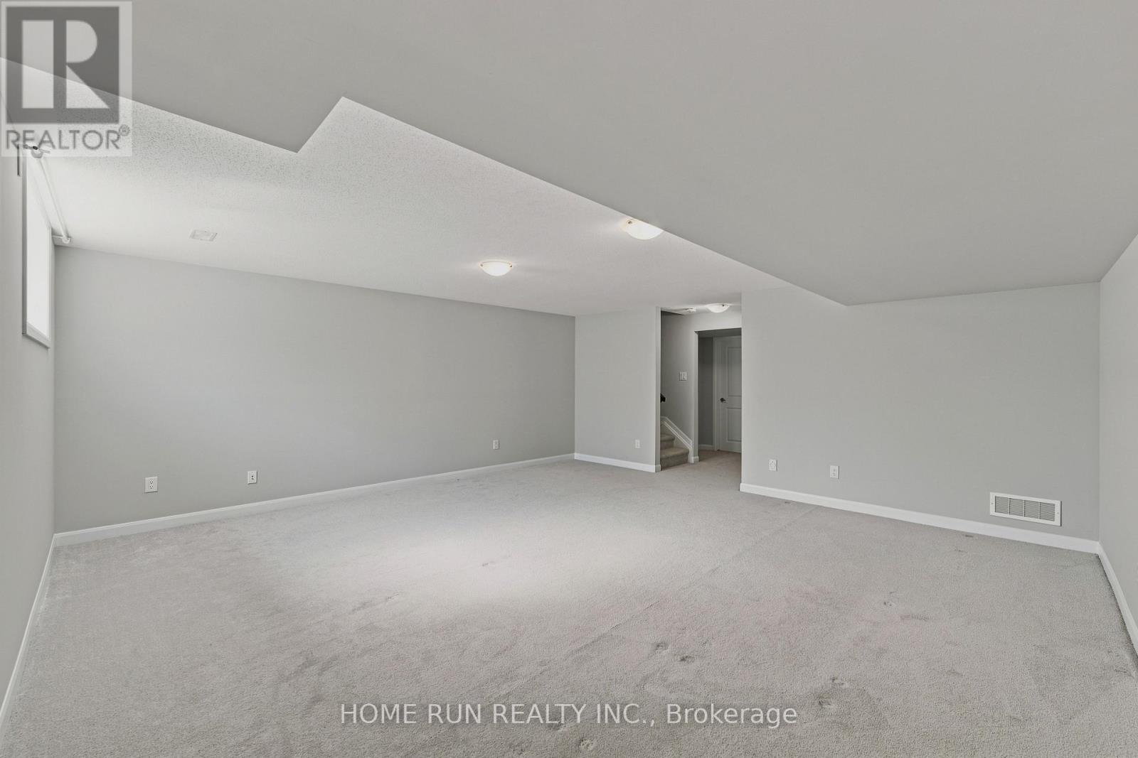 568 LILITH STREET - 36