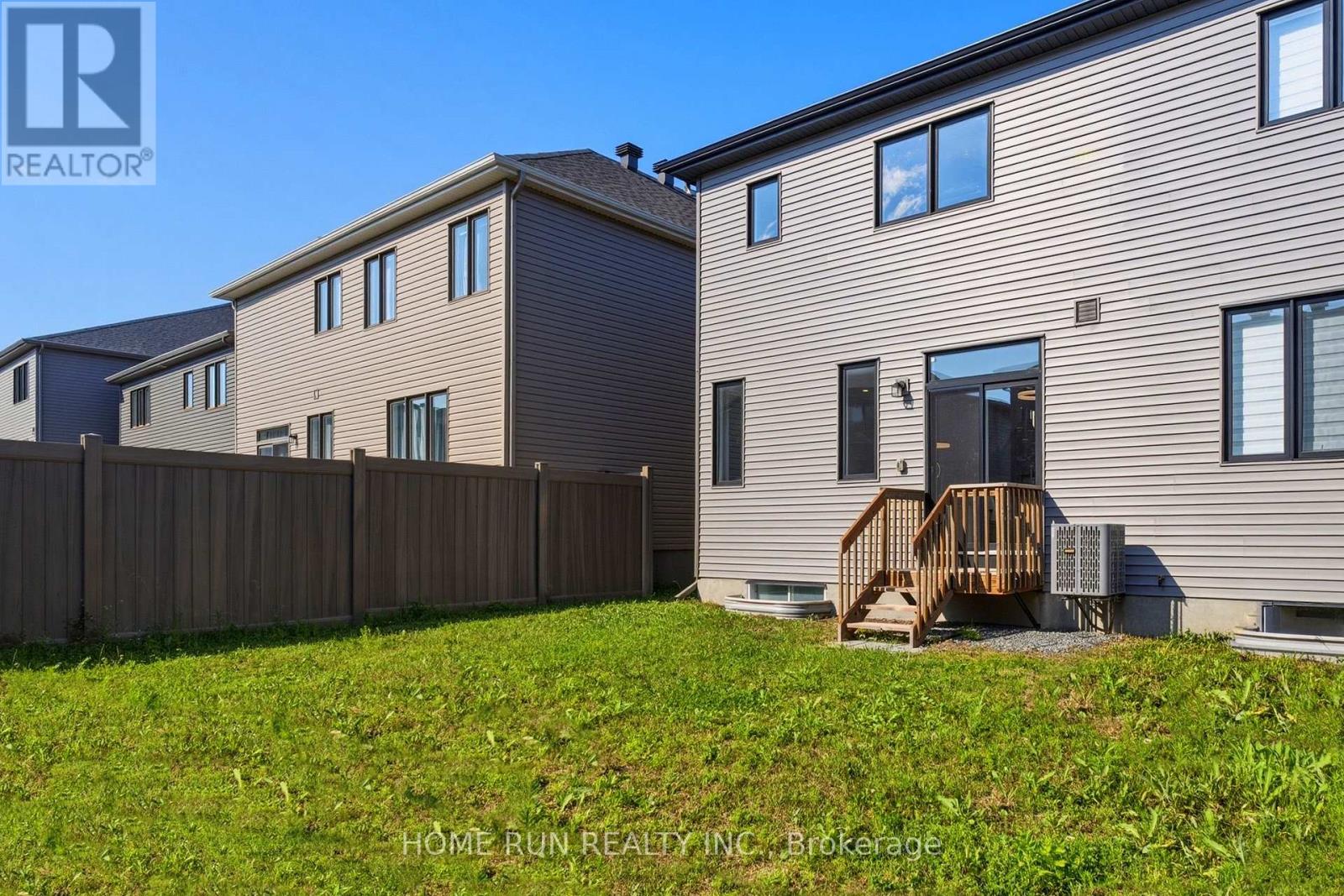 568 LILITH STREET - 47