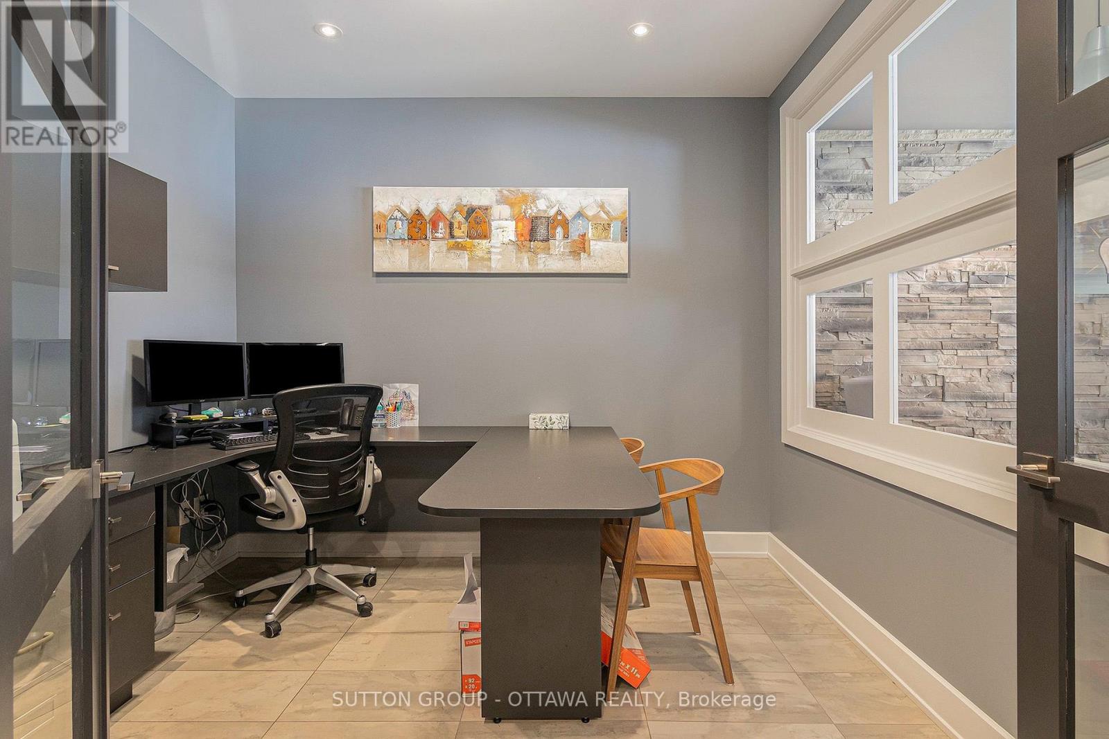 D19 – 2285 ST LAURENT BOULEVARD, Ottawa. Luxury613. By Peter Sagos - Image 10