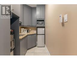 D19 - 2285 St Laurent Boulevard, Ottawa, ON K1G4Z7 Photo 15