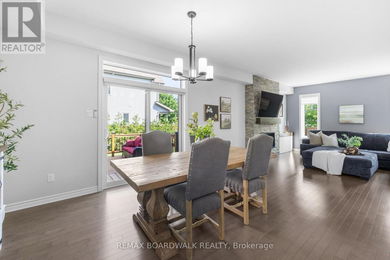 112 FRANCIS STREET - 10
