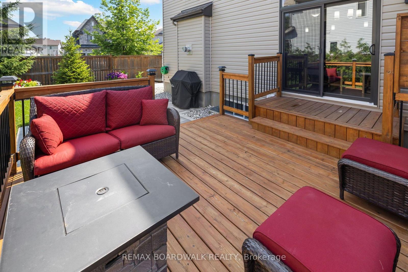 112 FRANCIS STREET - 36