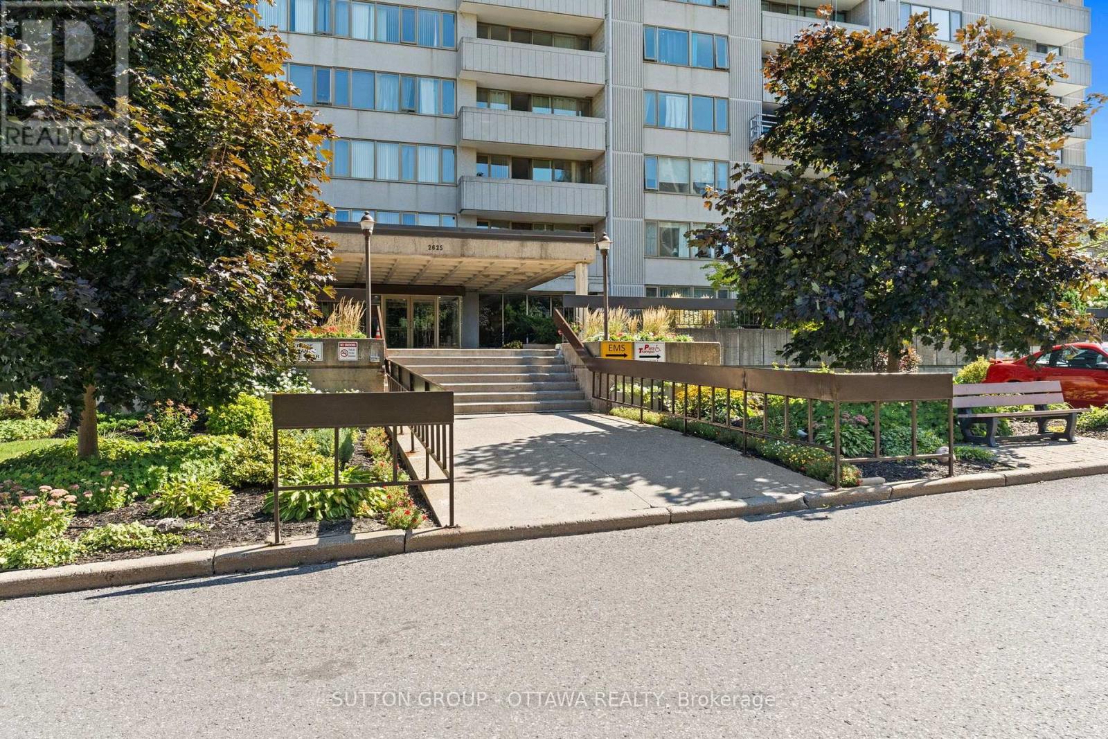 #504 2625 REGINA STREET E - 3