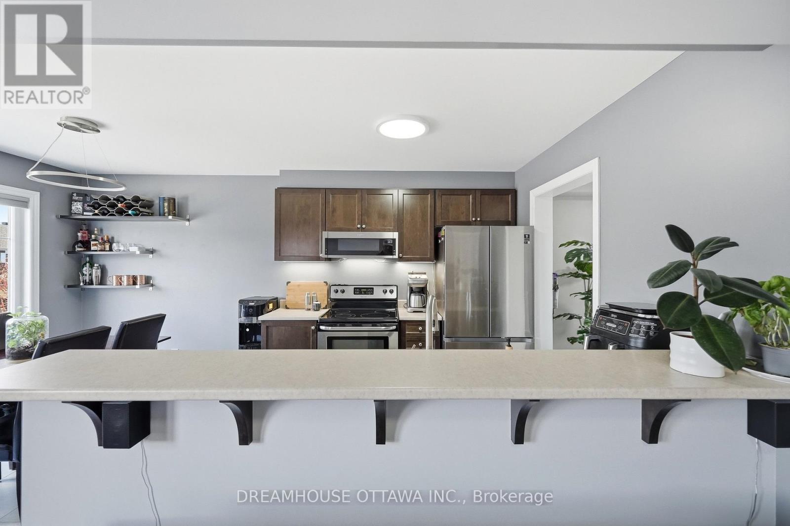 124 PENNANT AVENUE - 17