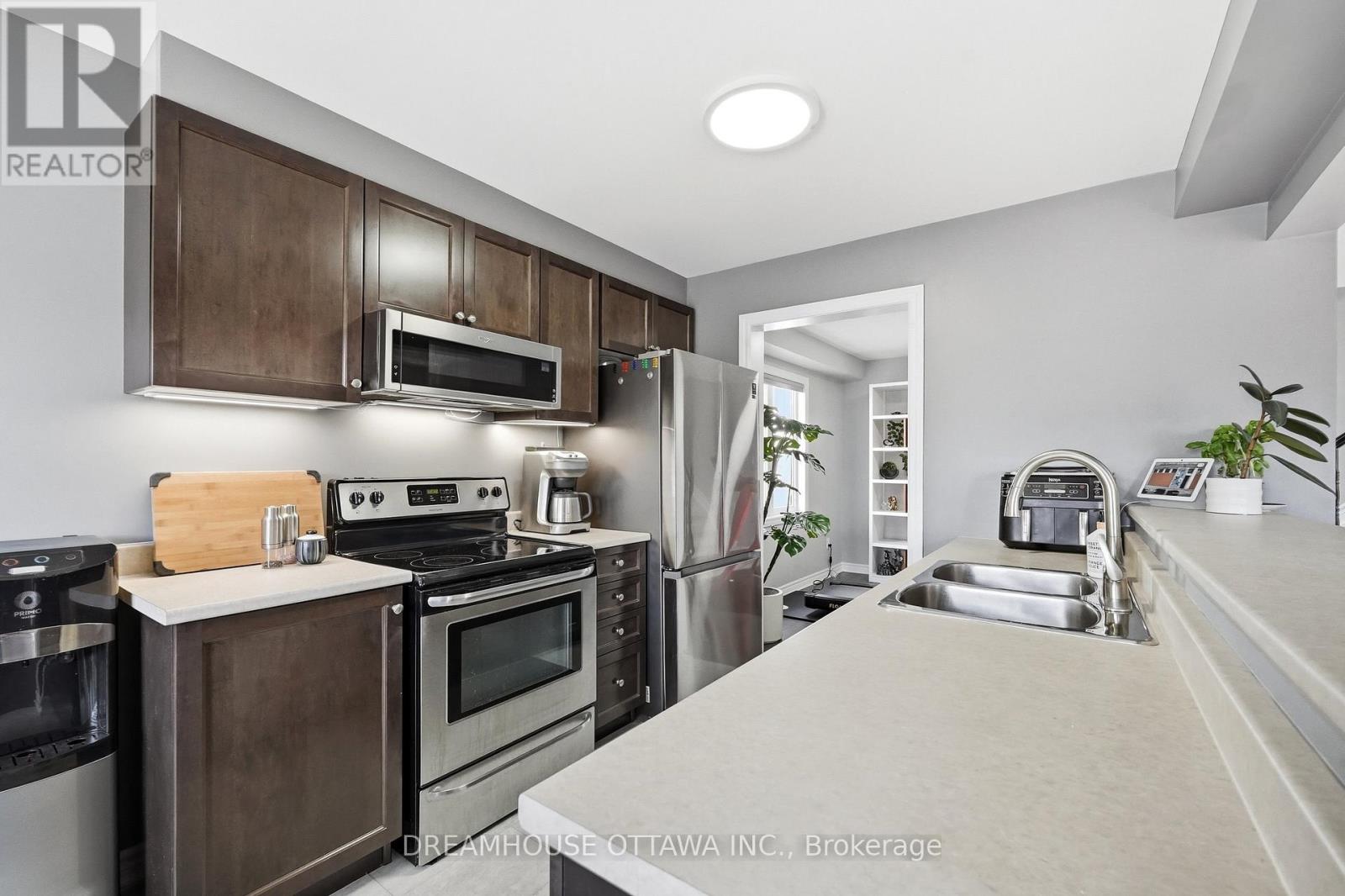 124 PENNANT AVENUE - 18