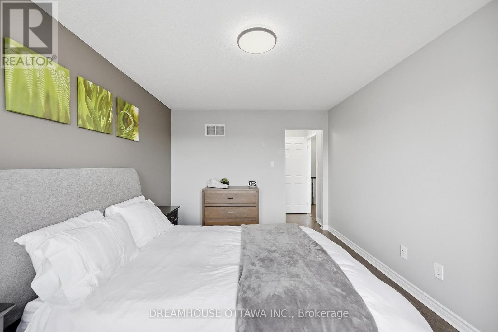 124 PENNANT AVENUE - 27