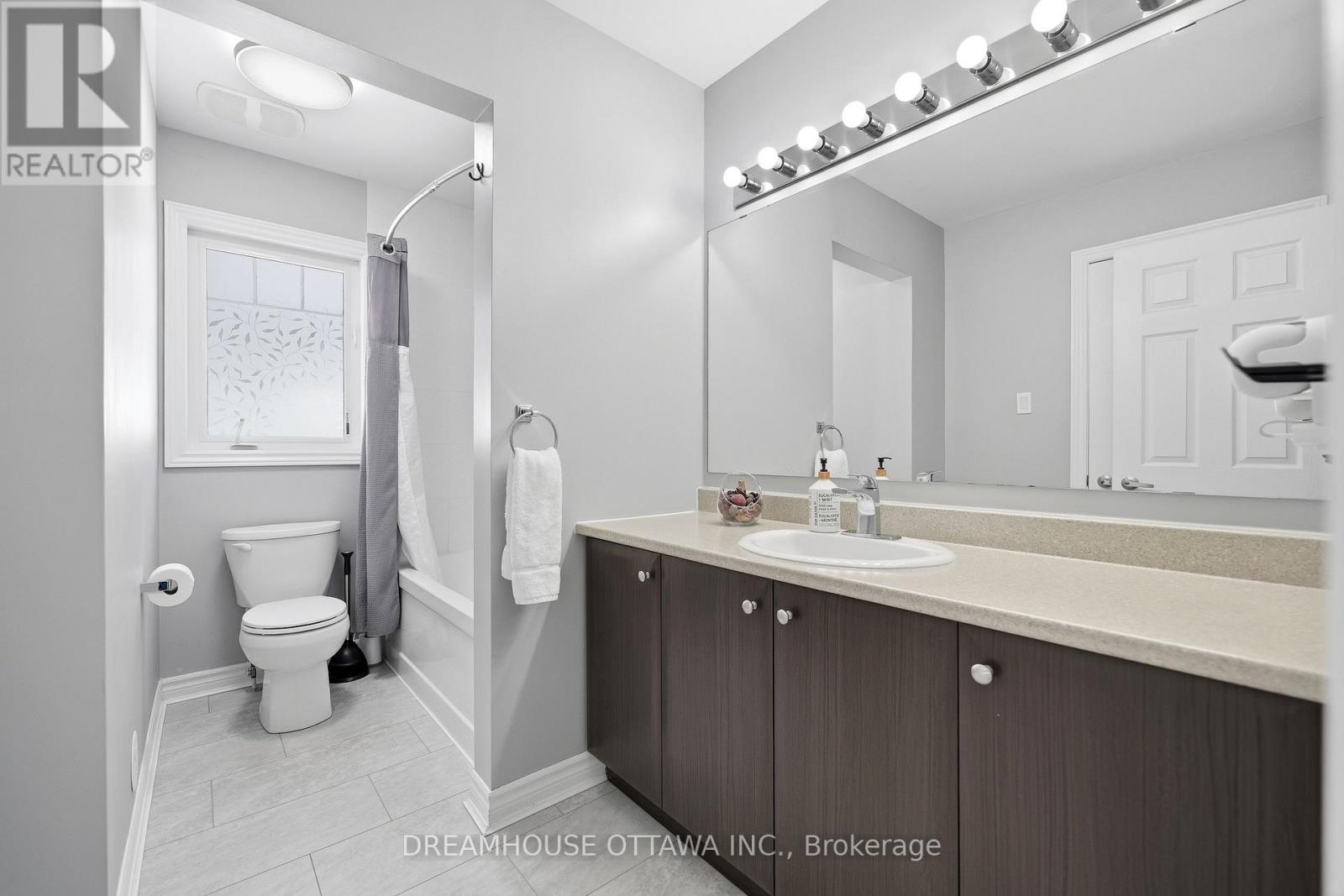 124 PENNANT AVENUE - 31
